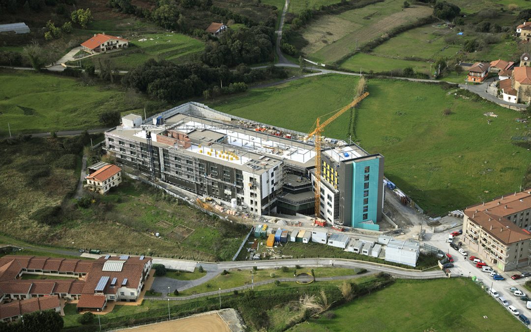 Nuevo hospital Uribe Kosta en Urduliz (C A del País Vasco)