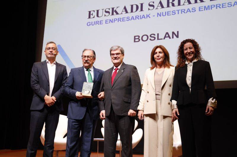 Boslan, part of Accenture, receives the career achievement award at DEIA Euskadi Sariak 2024